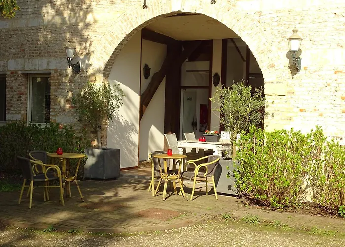 Holiday home Kasteel Schaloen - &