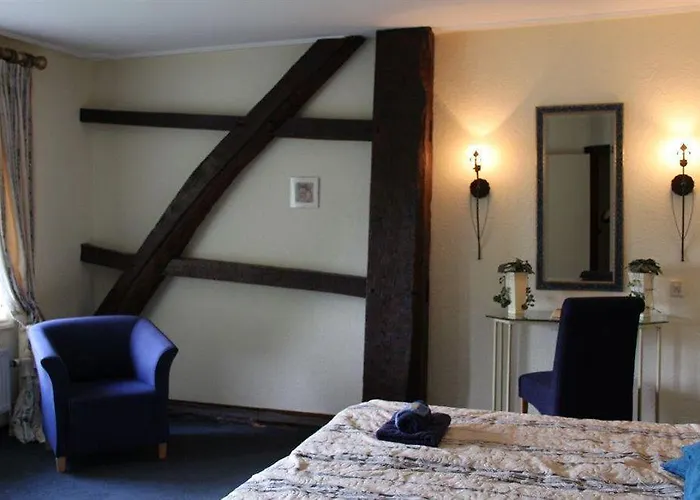 Kasteel Schaloen - & Holiday home