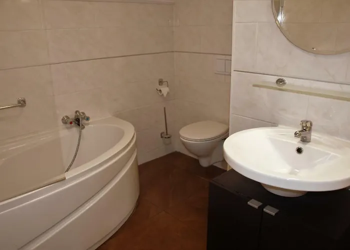 Holiday home Kasteel Schaloen - &